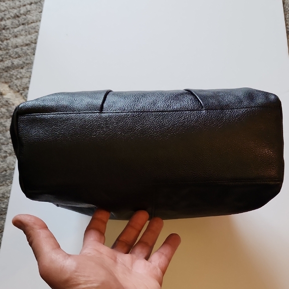 Betsey Johnson Vintage "Bow-nanza" Satchel. - Picture 8 of 15